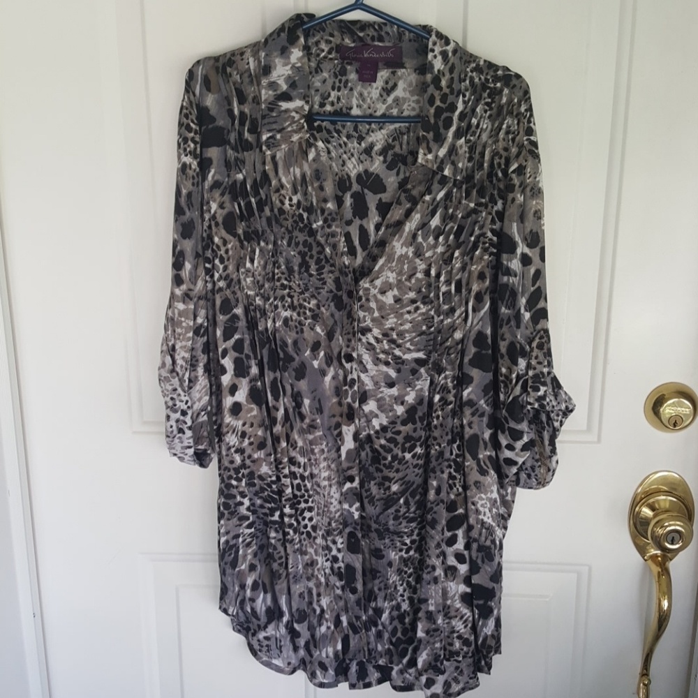 Gloria Vanderbilt top NWOT